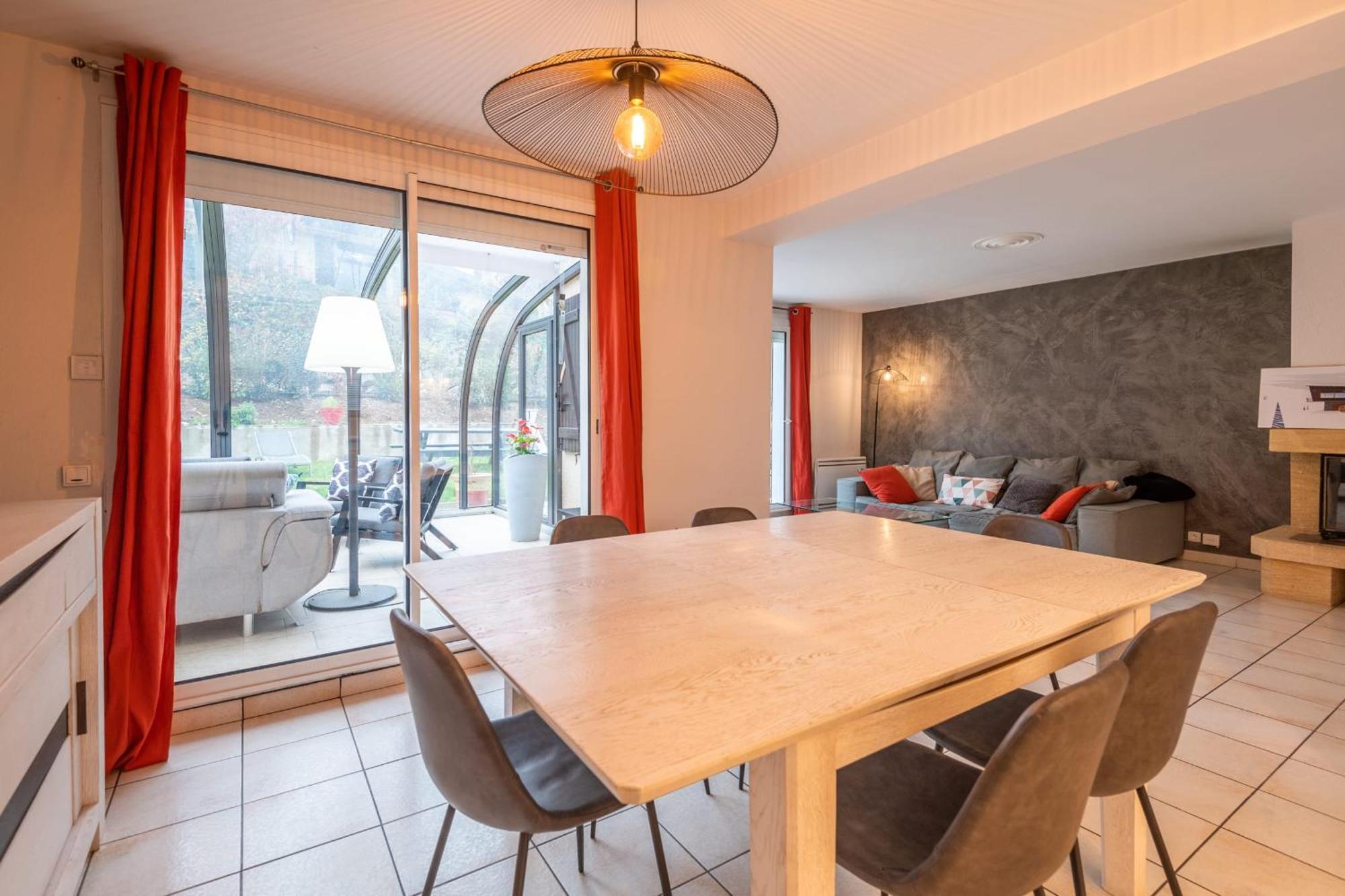 Alpiloc - Town House With Garden And Winter Lounge Villa อานซี ภายนอก รูปภาพ